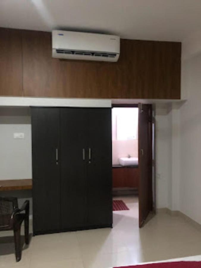 Redbell Suites Residency Kondotty Exterior foto